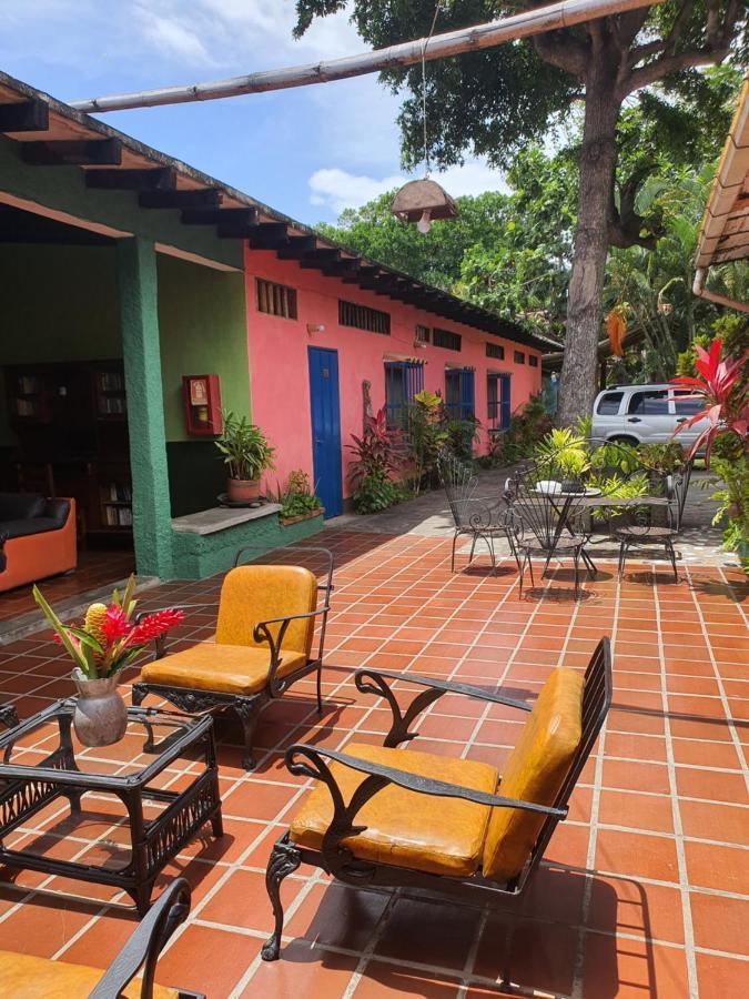Hostal Nova Colonial Puerto Colombia Exterior photo