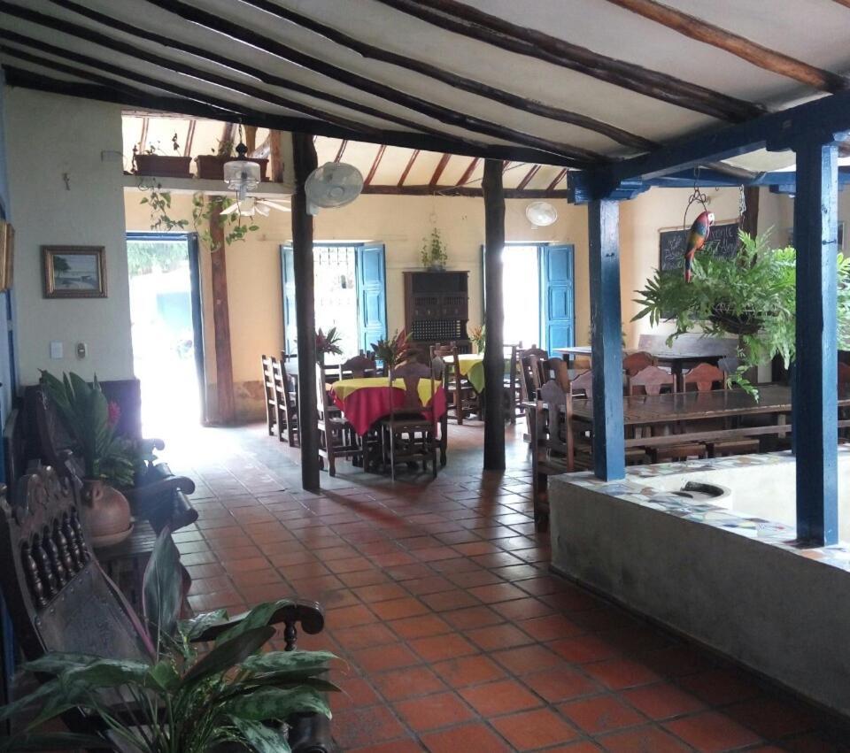 Hostal Nova Colonial Puerto Colombia Exterior photo